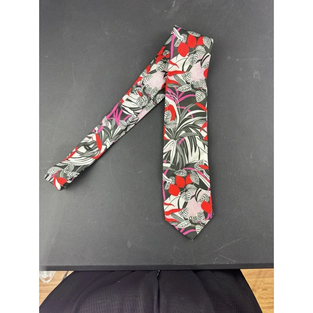Hi Tie Floral Silk Tie‎ Pink Black and Red
